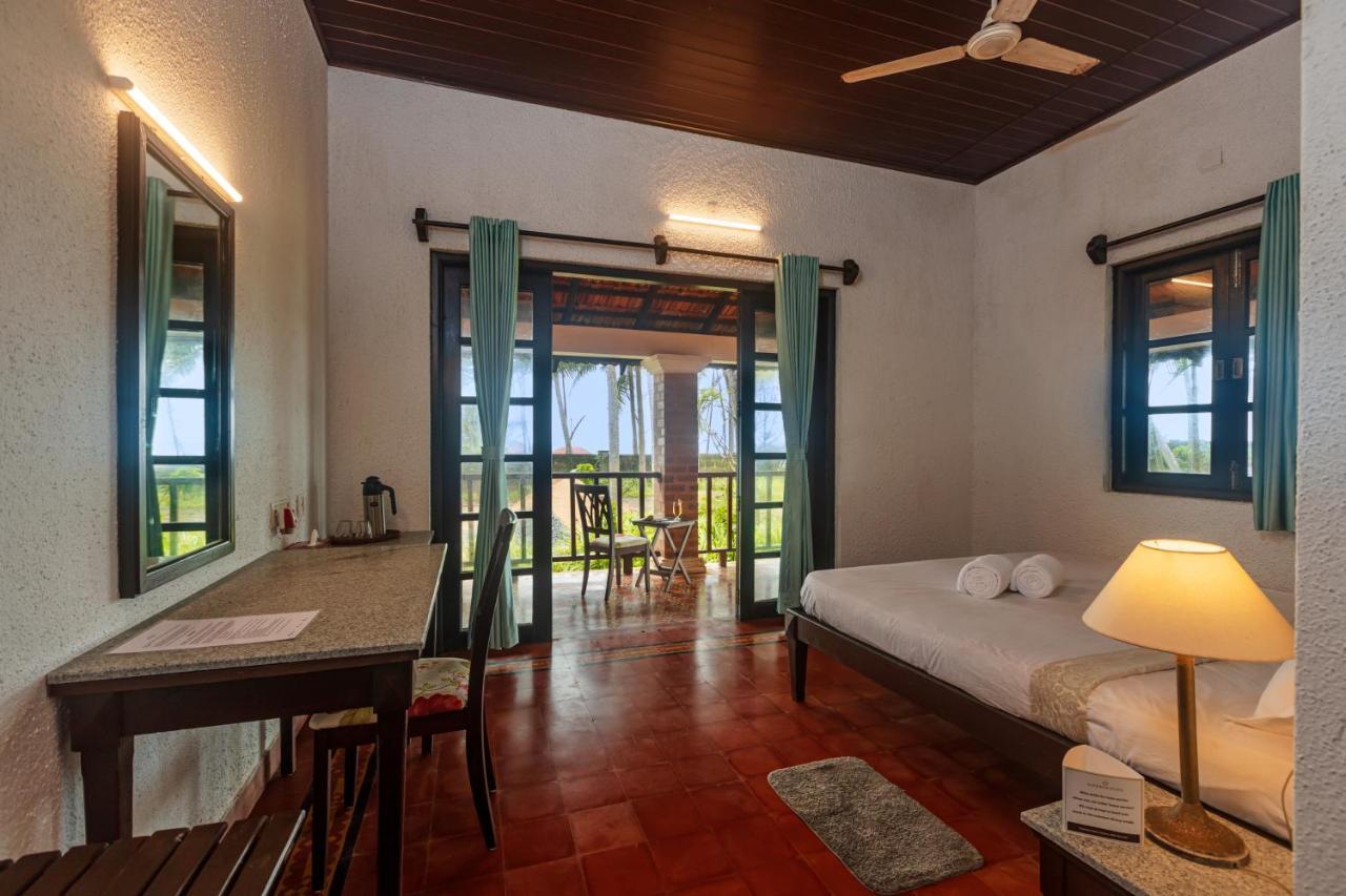 Saffronstays Blue Flag House, A 3-Bdr Beachfront Villa In Hejamady Mangalore Bagian luar foto